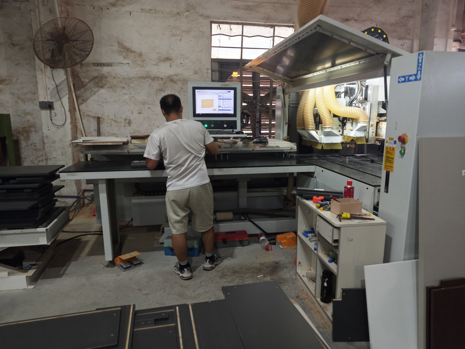 NUOSEN CNC panel processing in the factory